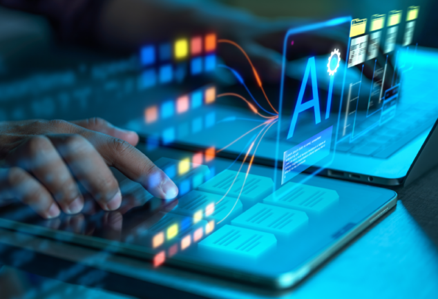 Profissional operando tablet e laptop com interface futurista de processamento de dados, ilustrando a implementação de uma solução de IA corporativa para automação de fluxos de trabalho e análise preditiva.